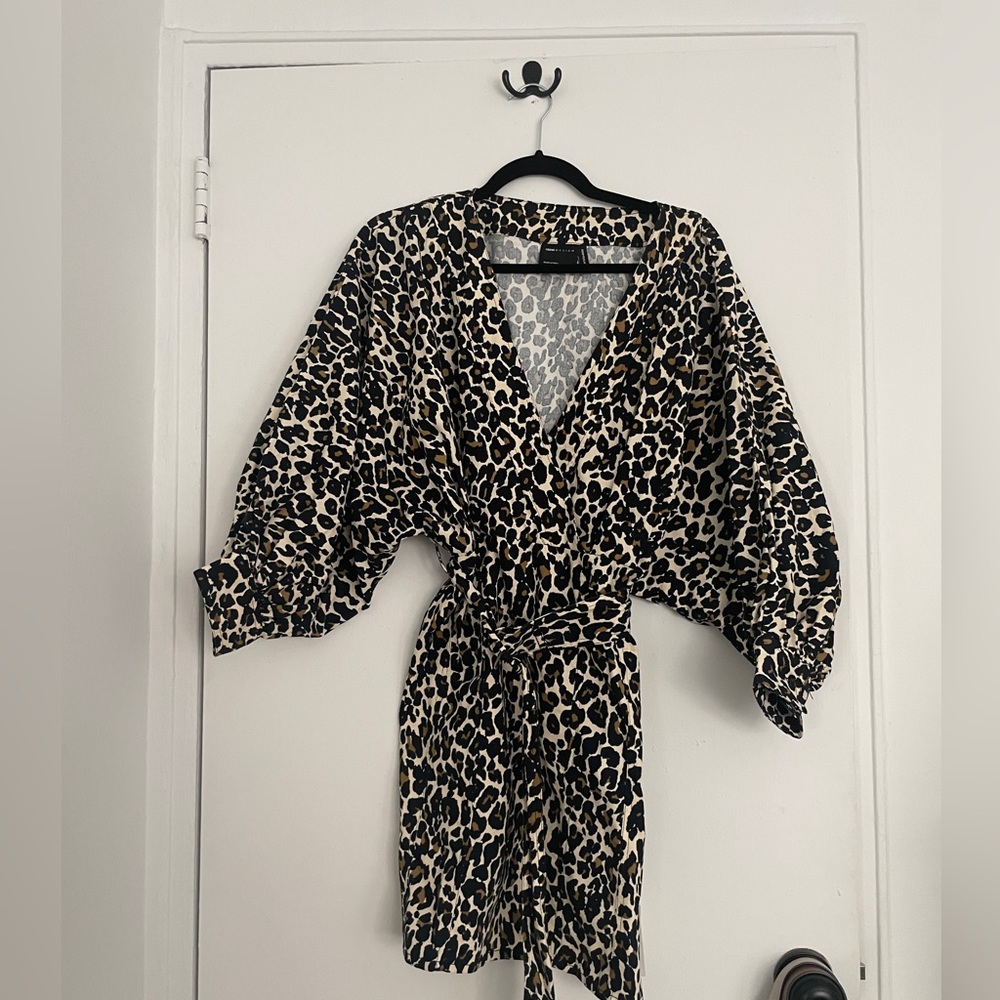 Mini leopard print dress